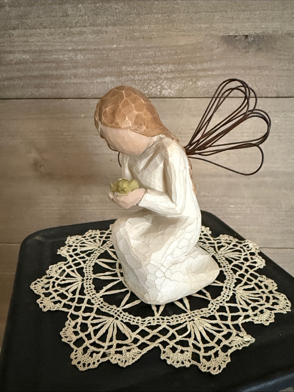 Vintage 2002 Willow Tree "Angel of Miracles" Figurine by Susan Lordi - Picture 2 of 8